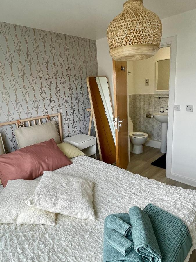 Family Friendly Maritime Apartment Swansea Eksteriør billede