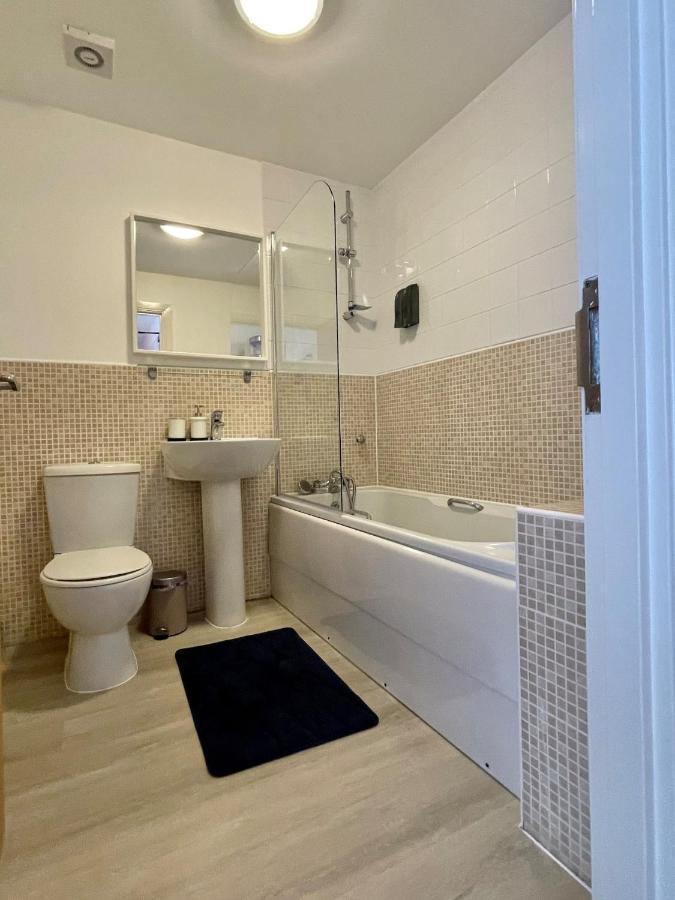Family Friendly Maritime Apartment Swansea Eksteriør billede