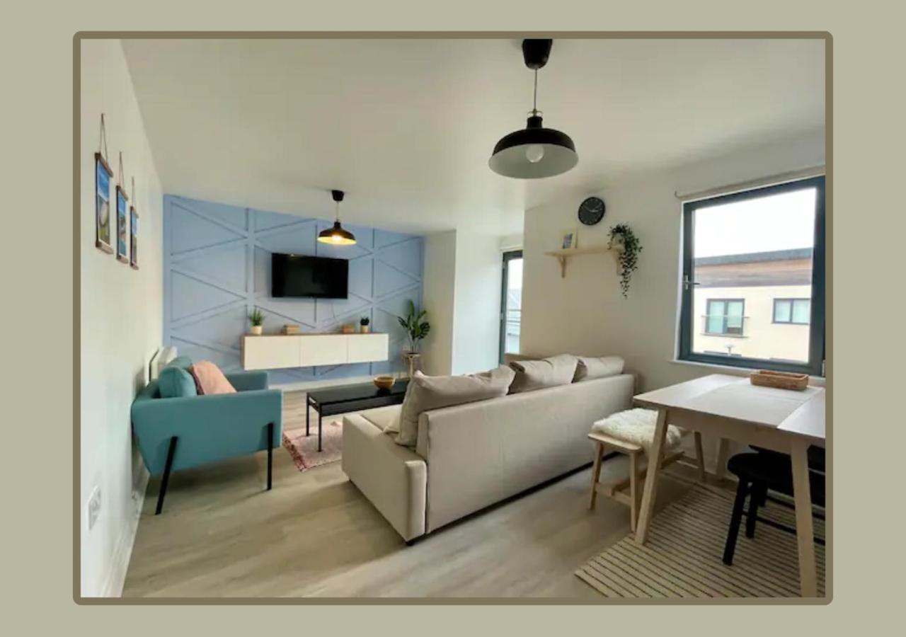 Family Friendly Maritime Apartment Swansea Eksteriør billede